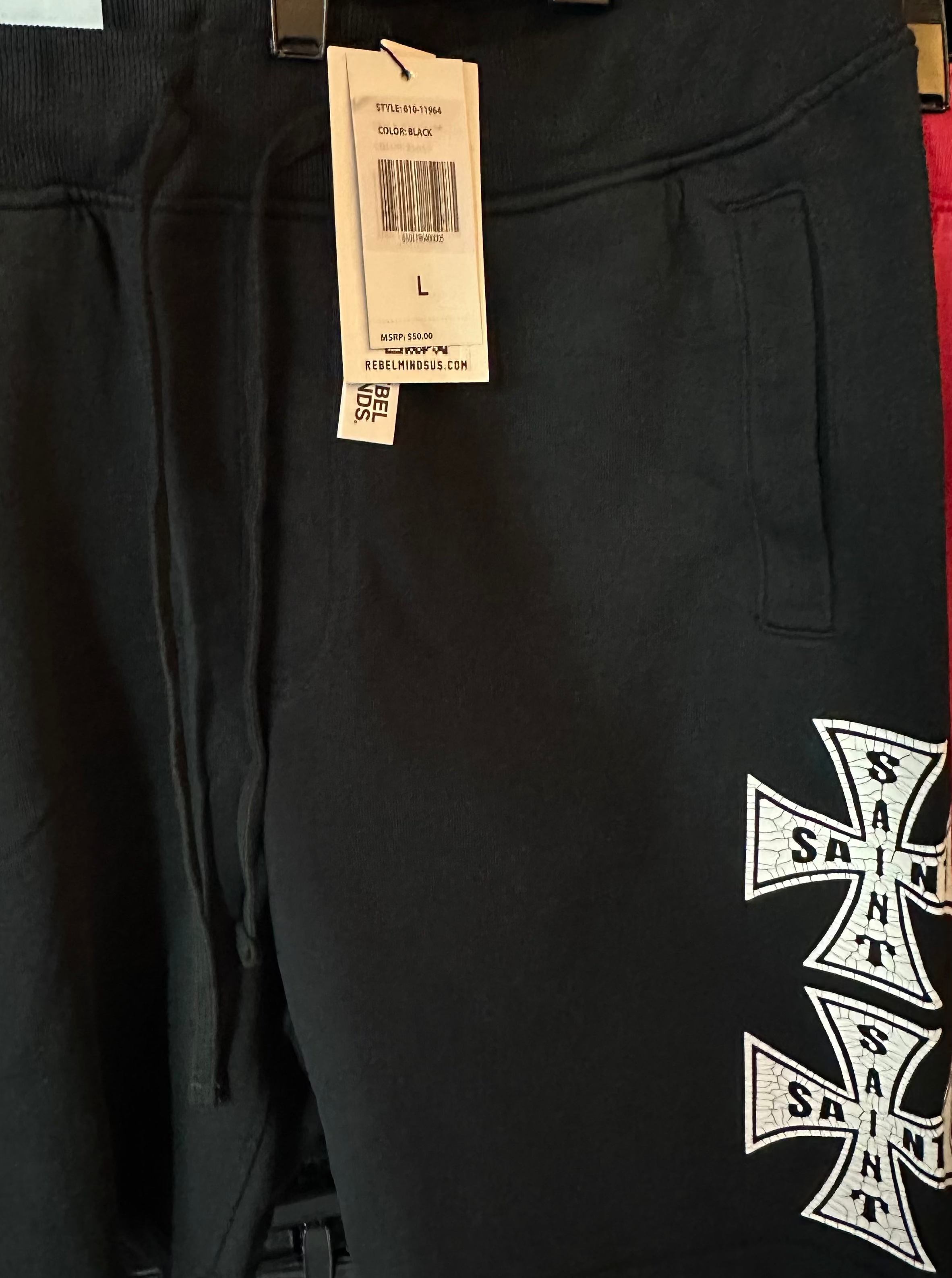 Rebel Minds Saint Cross Shorts – Black