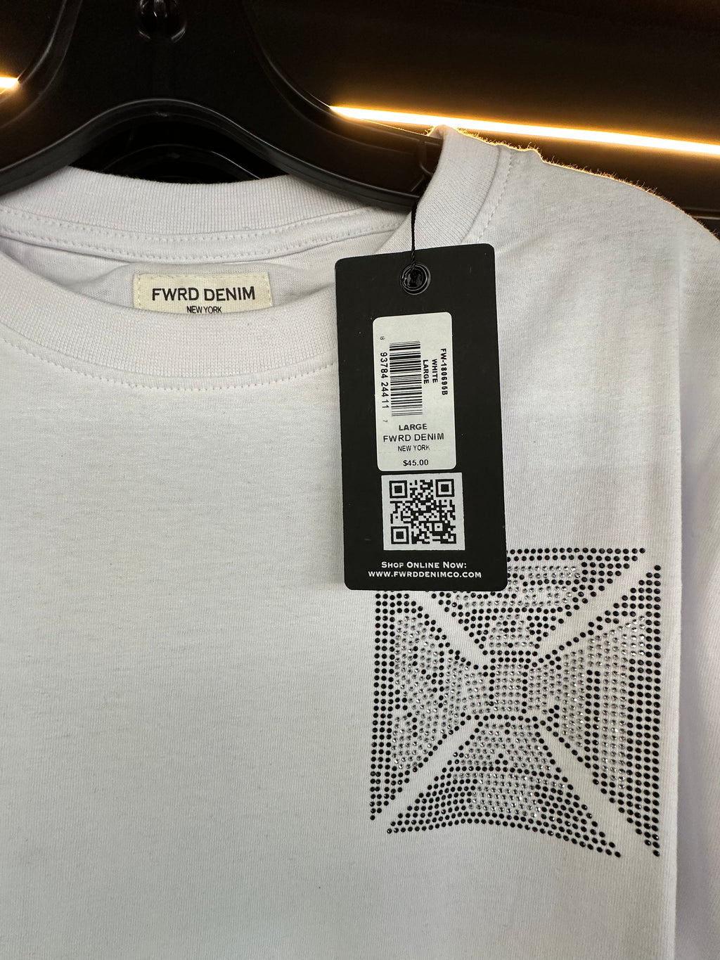 MEN'S SAINT CRYSTAL S/SLV TEE - WHITE